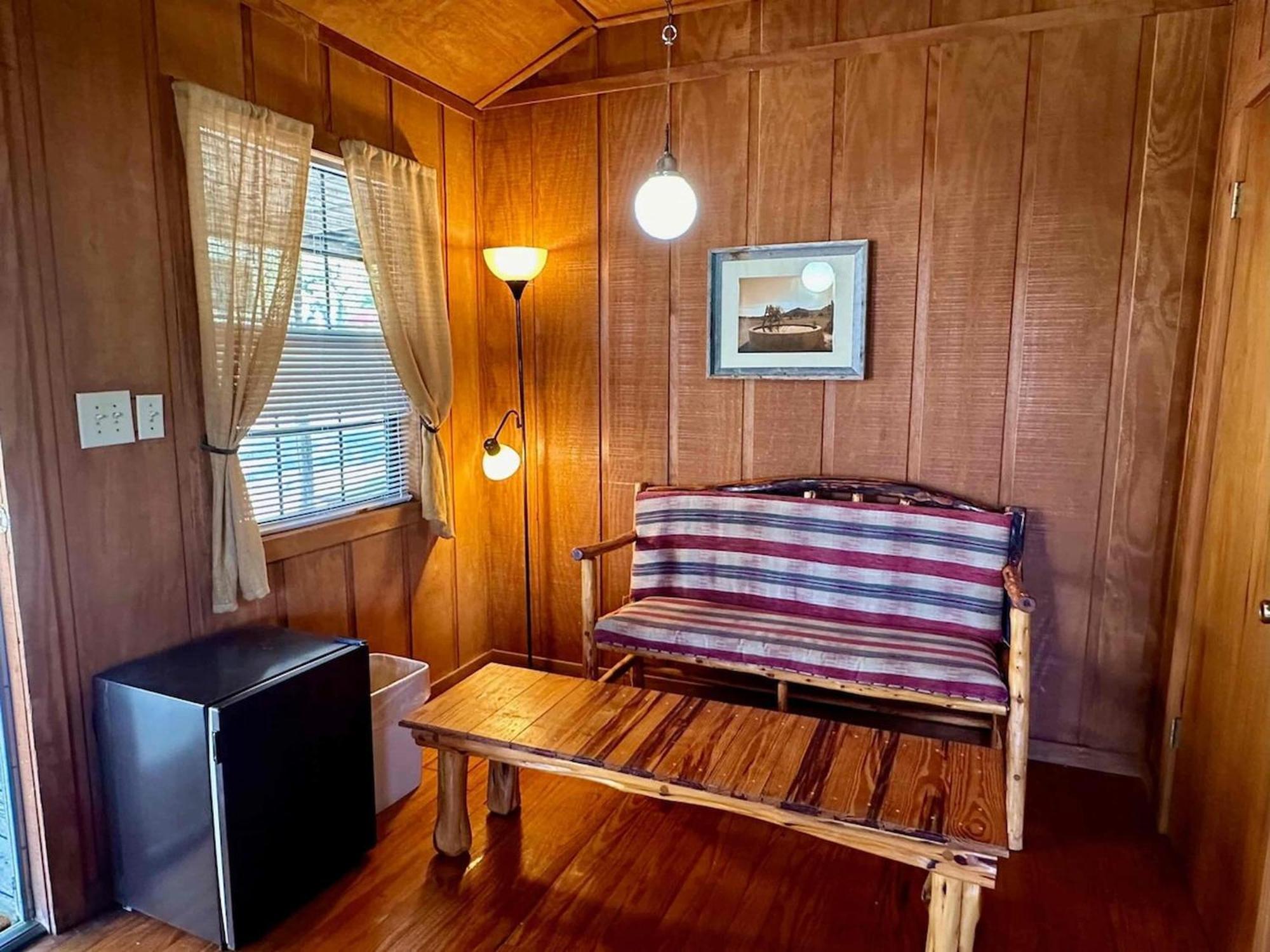 Crc Ranch Retreat Hotel แบนเดอรา ห้อง รูปภาพ
